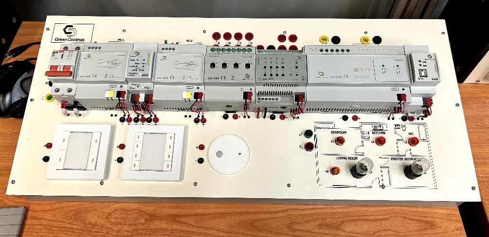 GreenControls KNX Table top training kit
